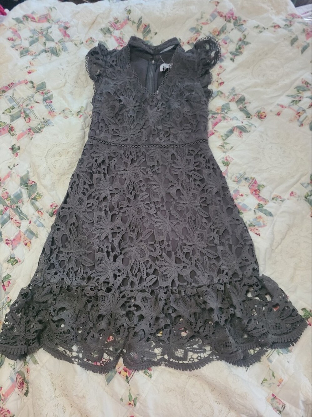 J.O.A. Charcoal Gray Floral Lace Midi Dress Nwt Medium